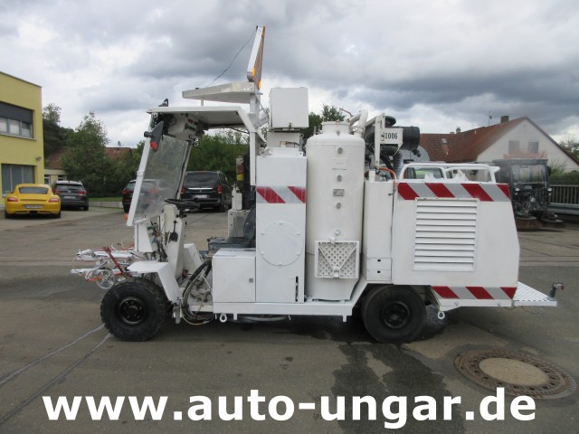 Greggory - G510 Baujahr 2003 Roadmarking Machine Straßenmarkiermaschine Cold Paint