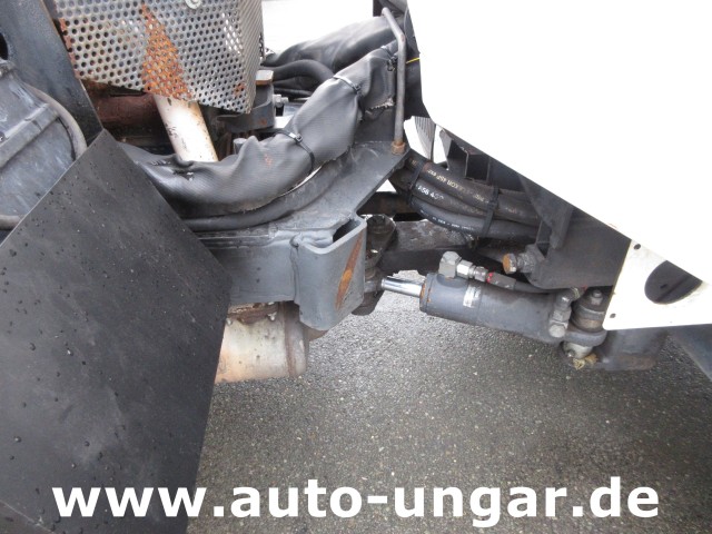 Holder - C240 Schneeschild Allrad 4x4 Heckzapfwelle Knicklenkung Kommunalfahrzeug