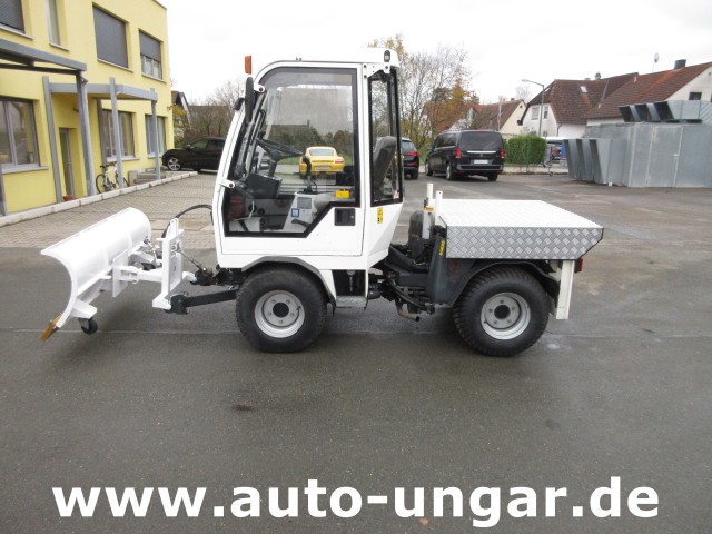 Holder - C240 Schneeschild Allrad 4x4 Heckzapfwelle Knicklenkung Kommunalfahrzeug