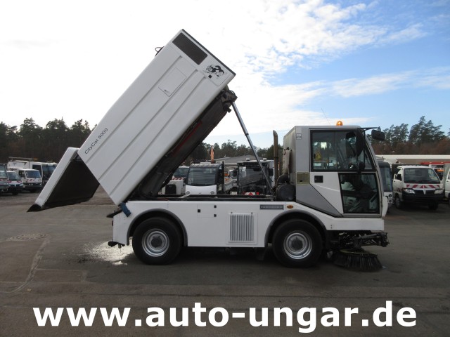 Bucher - CityCat CC5000 Bj. 2009 Euro 4 Kehrmaschine 4-Rad--Lenkung Kommunalfahrzeug