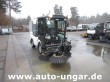 Kaercher - MC 130 Advanced Kehrmaschine aus 2018 mit 3. Besen 4x4 AHK Knicklenkung